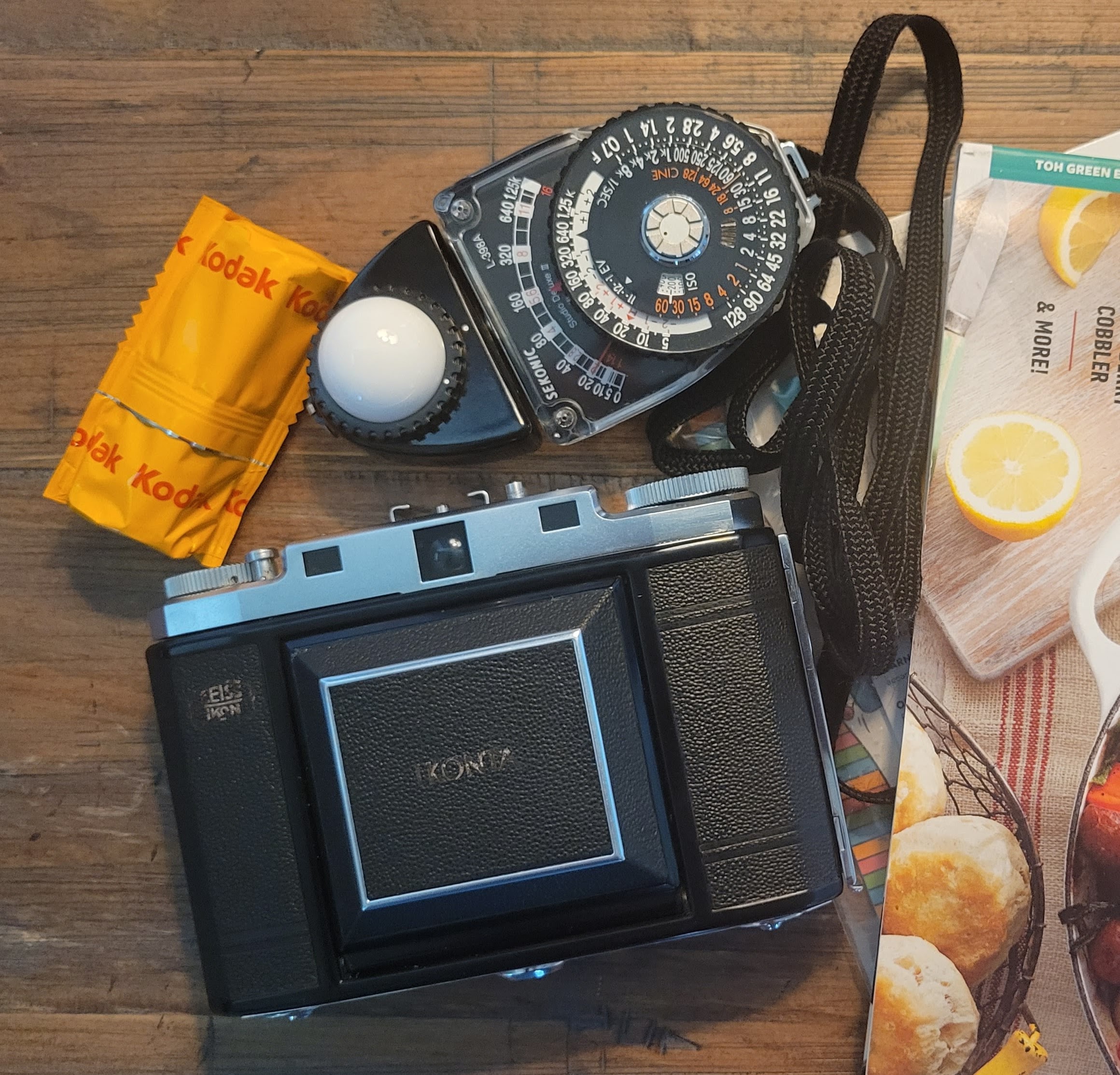 My Father's Zeiss Ikon – Mostly Film Photography (GotFilm.org)